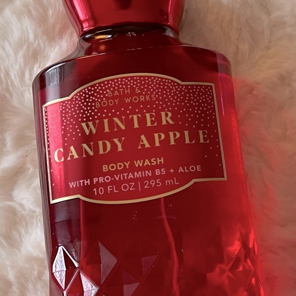 BBW 🫧 2 Shower Gels Winter Candy Apple & Twisted Peppermint🫧 NWT - Picture 4 of 7